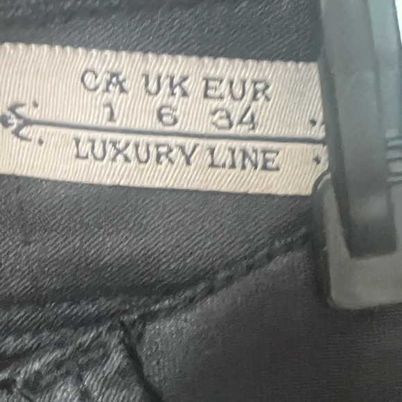 Parisian Collection Women’s Black Coated Skinny Jeans Size 1 Y2K Goth Emo Grunge - Picture 3 of 4